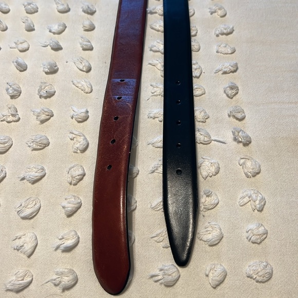 2 men’s belts - Picture 2 of 3